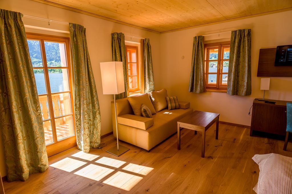 Stiftsschmiede Ossiach Hotel ภายนอก รูปภาพ